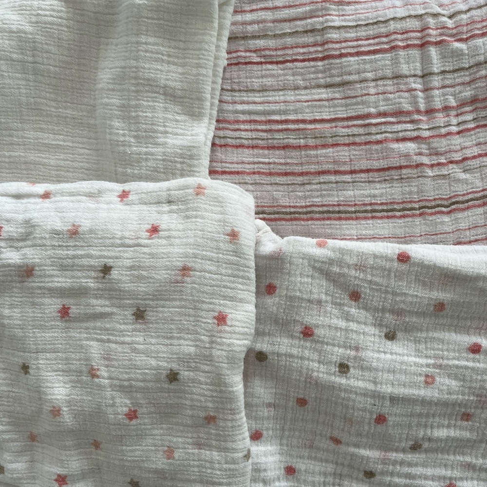 Aden + Anais swaddle blankets - set of 4